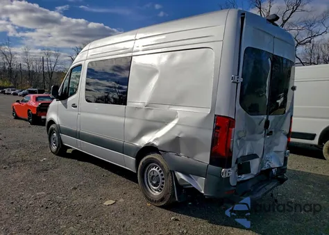 2024 Mercedes-Benz Sprinter 2500 z USA, uszkodzony, nr VIN W1W4KBHYXRT192383